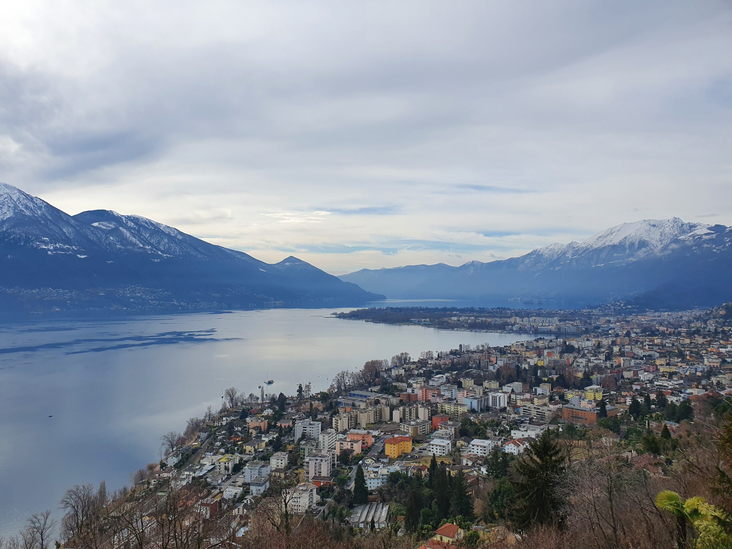 Mehr über den Artikel erfahren Spaziergang von Brione s/M Richtung Tenero und am See entlang zurück